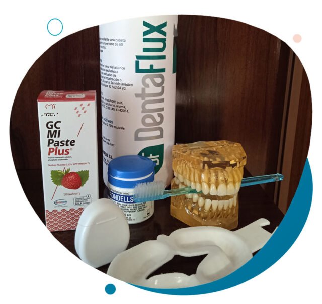 https://clinicadentalelpilar.es/wp-content/uploads/2024/07/clinica-dental-elpilar-serveis-preventiva-640x605.jpg